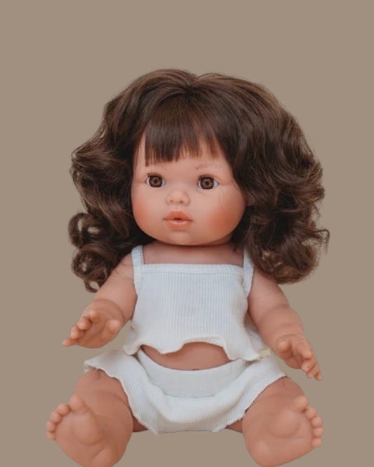 Aria (with brown eyes)